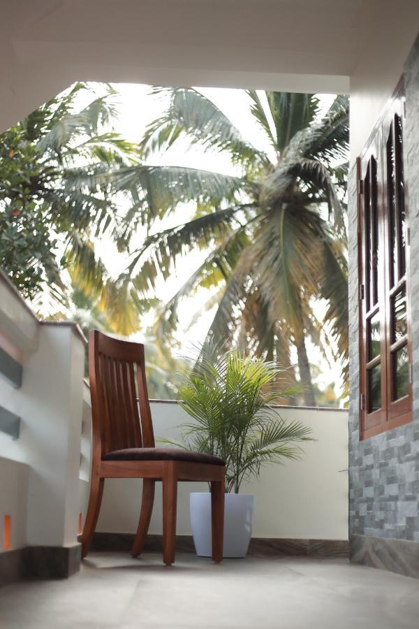Villa Anandha Thiruvananthapuram ภายนอก รูปภาพ